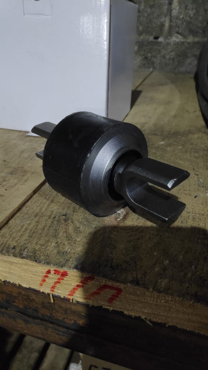 Опора кабины в сборе 64226-5001723