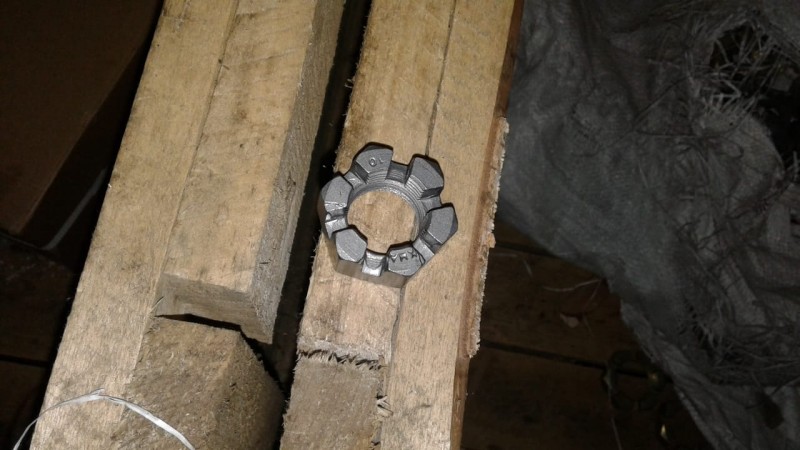 Гайка М24*2 рулевого пальца 251035 (тефлон)