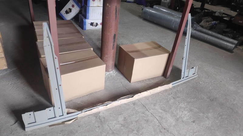 Планка нижн. панели передка супер МАЗ в сборе грун.64221-5301022