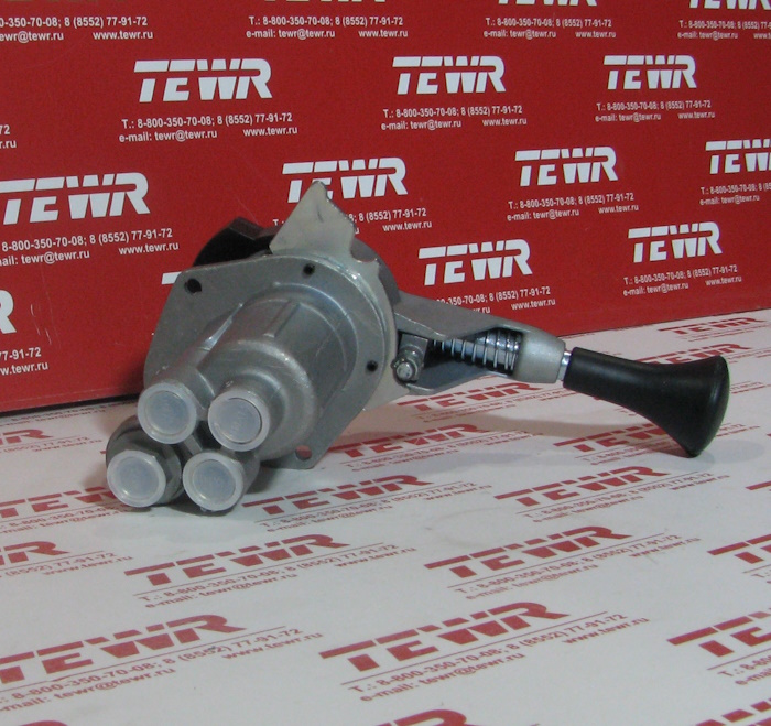 Кран ручного тормоза Евро 4 вывода 100-3537310 (КМ1003537310)