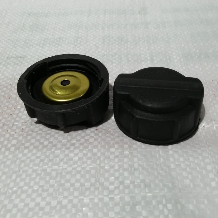 Крышка расширительного бачка пластиковая 5320-1311060